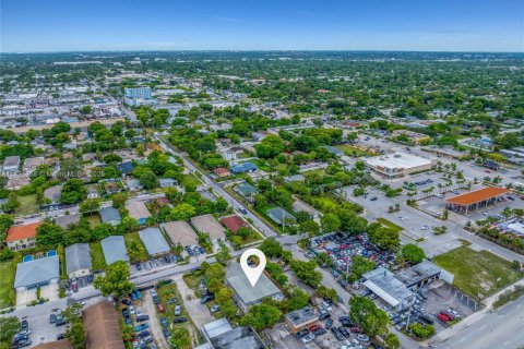 Propiedad comercial en venta en Fort Lauderdale, Florida, 441.56 m2 № 1817176 - foto 25