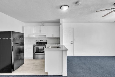 Propiedad comercial en venta en Fort Lauderdale, Florida, 441.56 m2 № 1817176 - foto 12