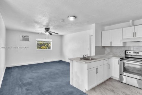 Propiedad comercial en venta en Fort Lauderdale, Florida, 441.56 m2 № 1817176 - foto 11
