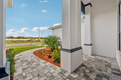 House in Melbourne, Florida 4 bedrooms, 218.97 sq.m. № 1598728 - photo 6
