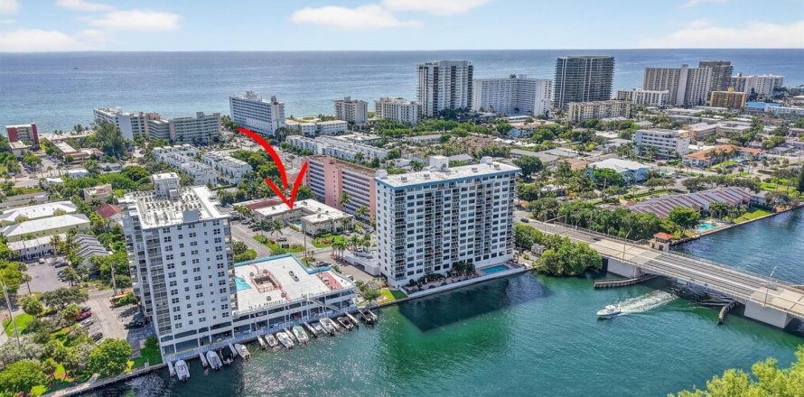 Condo in Pompano Beach, Florida, 1 bedroom № 2258184