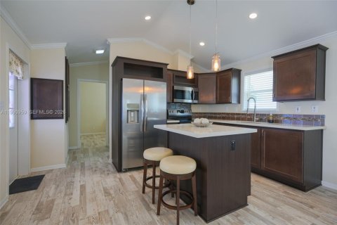 House in Key Largo, Florida 2 bedrooms, 71.35 sq.m. № 2052481 - photo 18