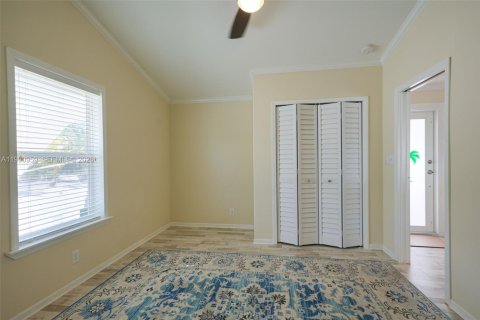 House in Key Largo, Florida 2 bedrooms, 71.35 sq.m. № 2052481 - photo 27