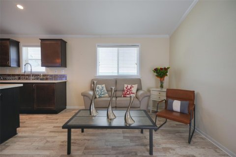 House in Key Largo, Florida 2 bedrooms, 71.35 sq.m. № 2052481 - photo 19