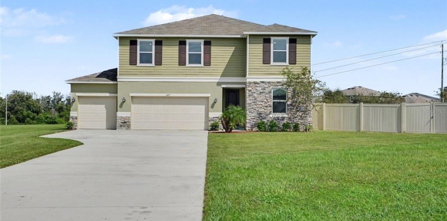 Villa ou maison à Winter Haven, Floride 5 chambres, 280.19 m2 № 2413548