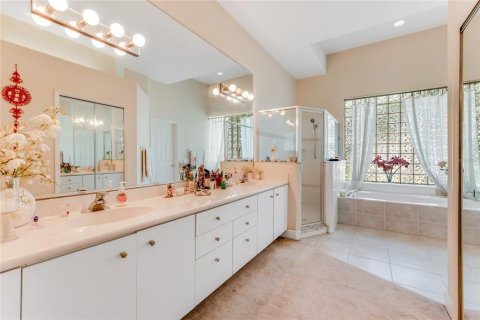 House in Ormond Beach, Florida 5 bedrooms, 267.37 sq.m. № 1722295 - photo 13