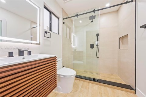 House in Davie, Florida 4 bedrooms, 170.38 sq.m. № 2040928 - photo 29