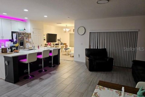 Adosado en alquiler en Davenport, Florida, 4 dormitorios, 196.95 m2 № 1609952 - foto 3