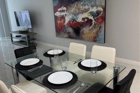 Copropriété à louer à Sunny Isles Beach, Floride: 1 chambre, 93.37 m2 № 1959671 - photo 4