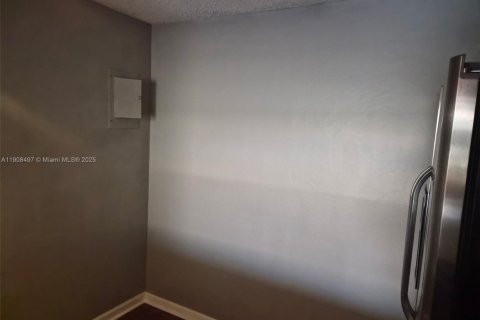 Купить кондоминиум в Дейви, Флорида 4 комнаты, 74.32м2, № 1964758 - фото 9