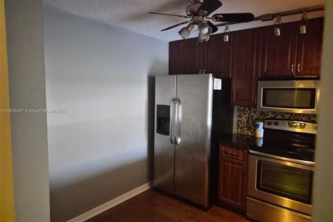 Купить кондоминиум в Дейви, Флорида 4 комнаты, 74.32м2, № 1964758 - фото 13