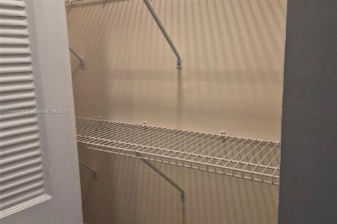 Купить кондоминиум в Дейви, Флорида 4 комнаты, 74.32м2, № 1964758 - фото 17