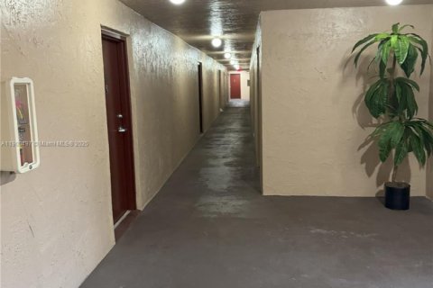 Купить кондоминиум в Дейви, Флорида 4 комнаты, 74.32м2, № 1964758 - фото 4