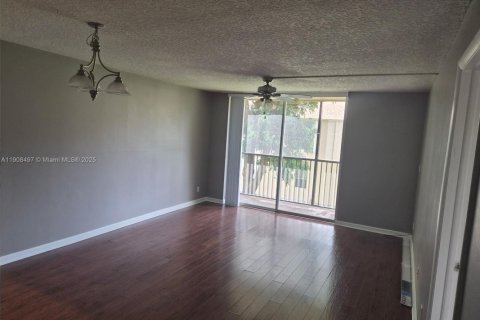 Купить кондоминиум в Дейви, Флорида 4 комнаты, 74.32м2, № 1964758 - фото 14