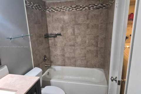 Купить кондоминиум в Дейви, Флорида 4 комнаты, 74.32м2, № 1964758 - фото 10