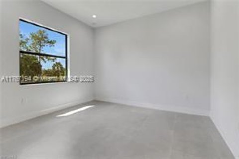 House in Naples, Florida 4 bedrooms, 268.3 sq.m. № 1867450 - photo 29