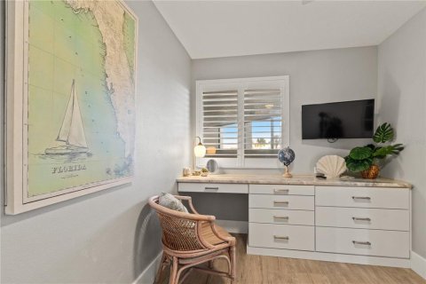 Condo in Hudson, Florida, 2 bedrooms  № 2103465 - photo 11