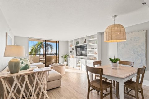 Condo in Hudson, Florida, 2 bedrooms  № 2103465 - photo 5