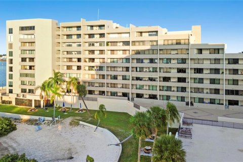 Condo à Hudson, Floride, 2 chambres  № 2103465