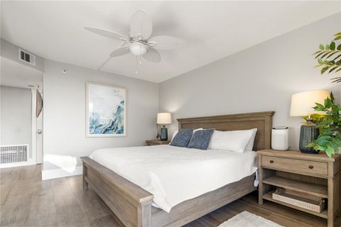 Condo in Hudson, Florida, 2 bedrooms  № 2103465 - photo 26