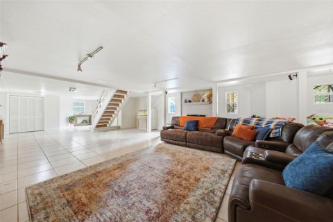 House in Howey-in-the-Hills, Florida 4 bedrooms, 400.59 sq.m. № 2228052 - photo 30