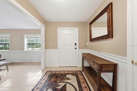 House in Howey-in-the-Hills, Florida 4 bedrooms, 400.59 sq.m. № 2228052 - photo 4