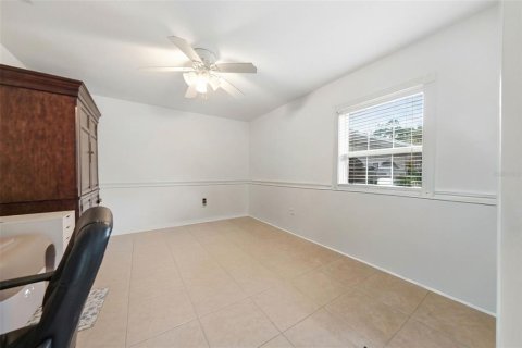 House in Howey-in-the-Hills, Florida 4 bedrooms, 400.59 sq.m. № 2228052 - photo 8