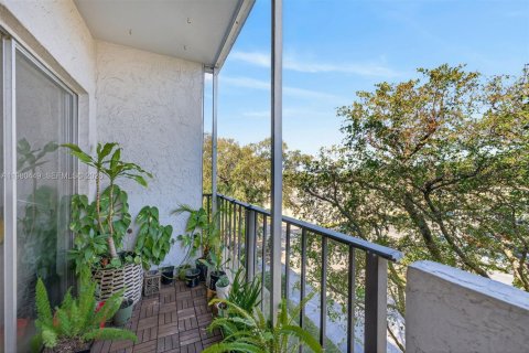 Купить кондоминиум в Майами, Флорида 2 спальни, 79.25м2, № 2048601 - фото 10