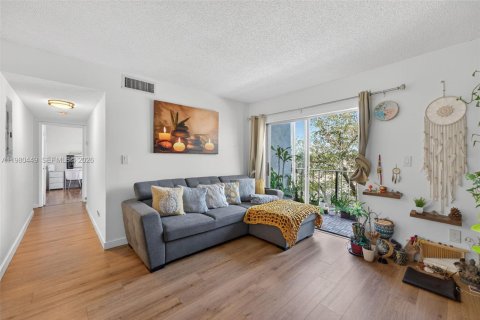 Кондоминиум с 2 спальнями в Майами, Флорида № 2048601