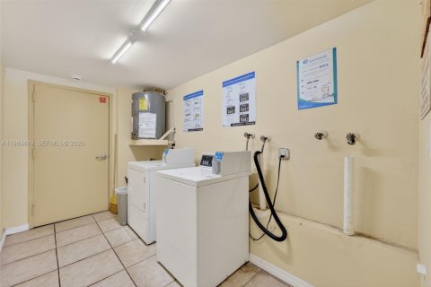 Купить кондоминиум в Майами, Флорида 2 спальни, 79.25м2, № 2048601 - фото 17