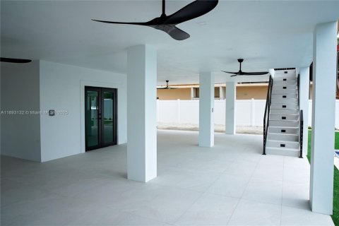 Villa ou maison à vendre à Tavernier, Floride: 5 chambres № 1951330 - photo 14