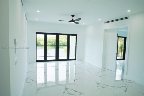 Villa ou maison à vendre à Tavernier, Floride: 5 chambres № 1951330 - photo 24
