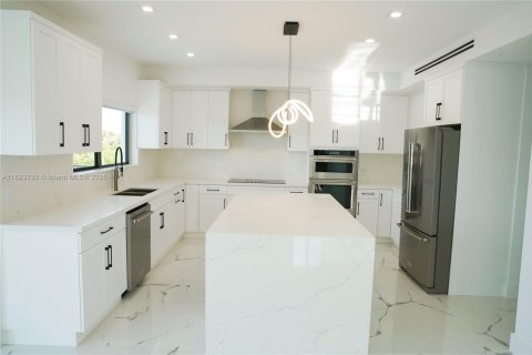 Villa ou maison à vendre à Tavernier, Floride: 5 chambres № 1951330 - photo 25