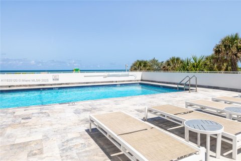 Copropriété à vendre à Miami Beach, Floride: 1 chambre, 60.85 m2 № 1818094 - photo 10