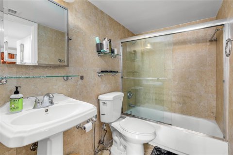 Copropriété à vendre à Miami Beach, Floride: 1 chambre, 60.85 m2 № 1818094 - photo 6