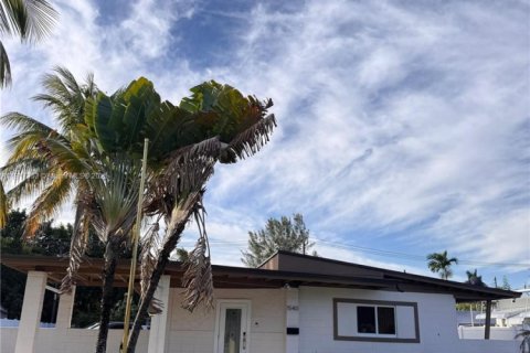 Casa en alquiler en Miami, Florida, 2 dormitorios, 37.16 m2 № 1973867 - foto 14