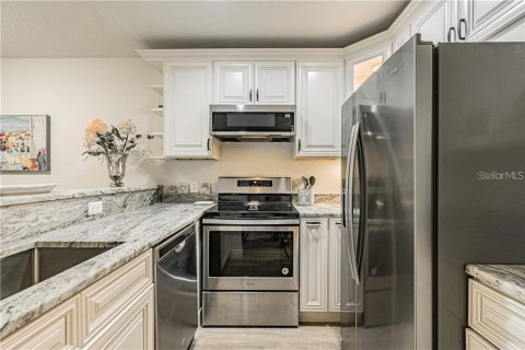 Copropriété à louer à Tampa, Floride: 2 chambres, 75.99 m2 № 2395647 - photo 5