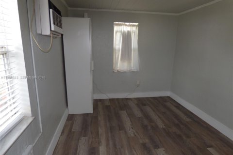 Купить виллу или дом в Майами, Флорида 1 спальня, 33.54м2, № 2049643 - фото 8