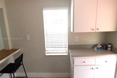 Купить виллу или дом в Майами, Флорида 1 спальня, 33.54м2, № 2049643 - фото 6