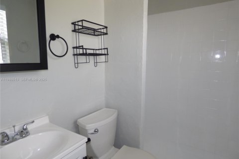 Купить виллу или дом в Майами, Флорида 1 спальня, 33.54м2, № 2049643 - фото 7