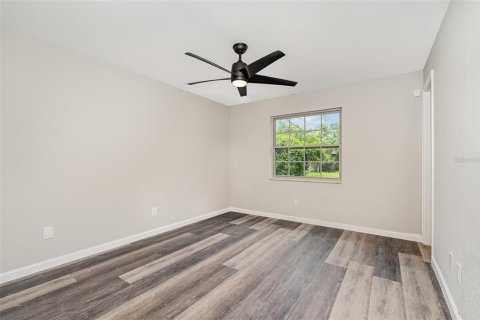 Villa ou maison à vendre à Palm Bay, Floride: 4 chambres, 170.94 m2 № 1829776 - photo 12