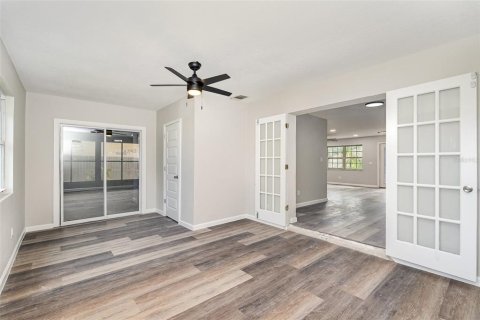 Villa ou maison à vendre à Palm Bay, Floride: 4 chambres, 170.94 m2 № 1829776 - photo 19
