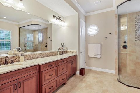 House in Lakewood Ranch, Florida 3 bedrooms, 274.53 sq.m. № 1810280 - photo 18