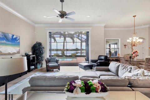 House in Lakewood Ranch, Florida 3 bedrooms, 274.53 sq.m. № 1810280 - photo 6