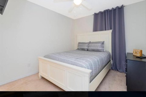 Townhouse in Kissimmee, Florida 3 bedrooms, 120.31 sq.m. № 1267485 - photo 14