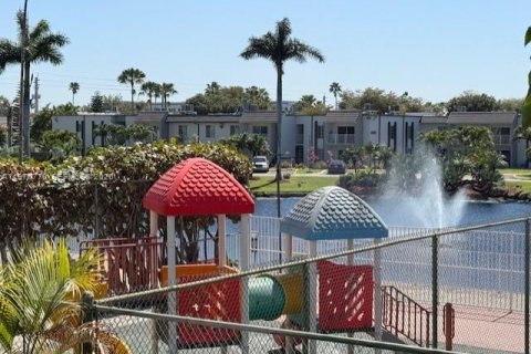 Apartment in Doral, Florida 2 bedrooms, 98.57 sq.m. № 2031450 - photo 20