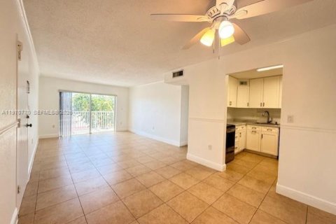 Apartment in Doral, Florida 2 bedrooms, 98.57 sq.m. № 2031450 - photo 6