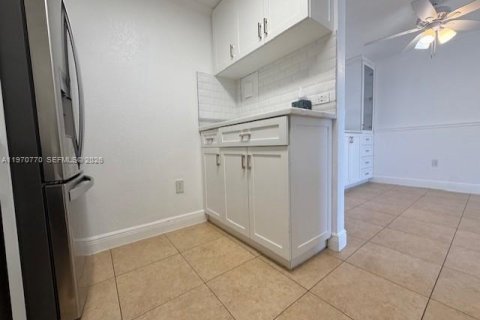 Apartment in Doral, Florida 2 bedrooms, 98.57 sq.m. № 2031450 - photo 10