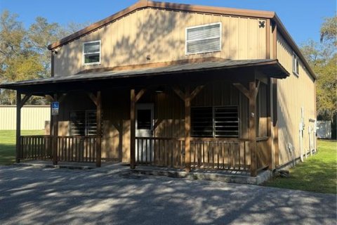 Immobilier commercial à louer à Williston, Floride: 66.89 m2 № 2115154 - photo 3