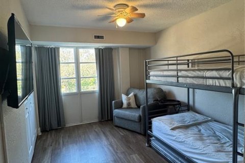 Condo in Saint Petersburg, Florida, 2 bedrooms  № 2228214 - photo 13